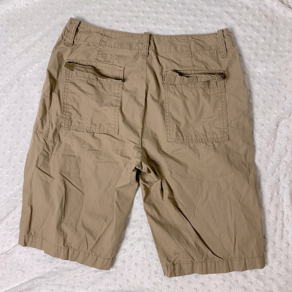 Gap short - Picture 3 of 6